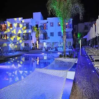 Tsokkos Holidays Apart Otel 2*